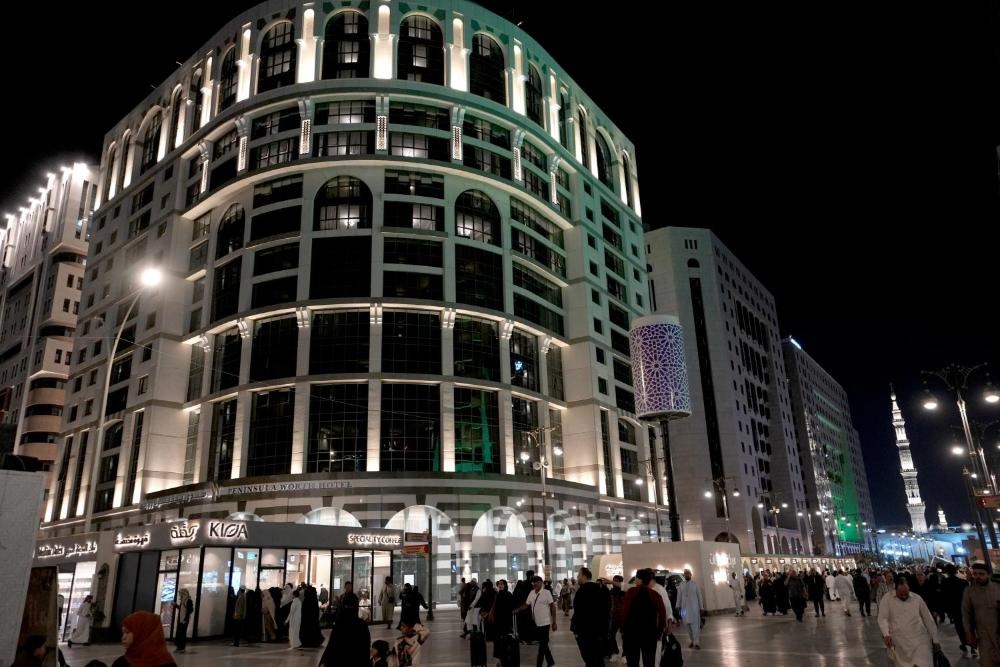 Peninsula Worth Hotel